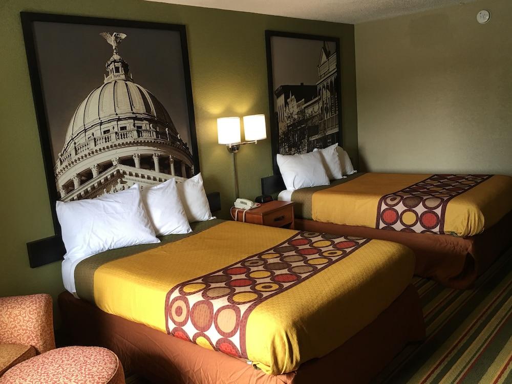 Super 8 By Wyndham Meridian Extérieur photo